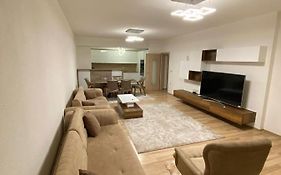 Violin 2 Bedroom Apartment Downtown Prizren